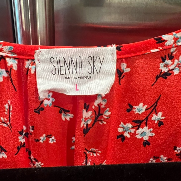 Women’s short sleeve blouse - Picture 4 of 5